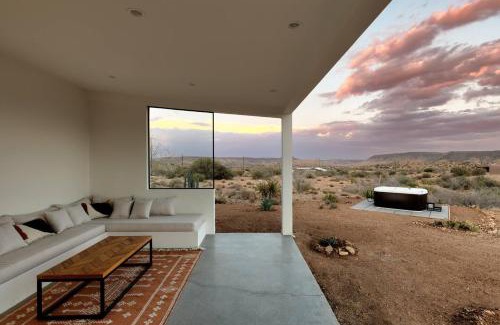 Pioneertown Casa | Nexus By The Cohost Company