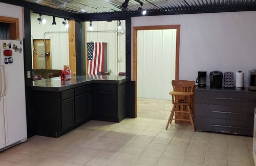 Marinette Casa | NFL Draft. 50 minutes to Lambeau field. 4 story house. Private location. Unique.