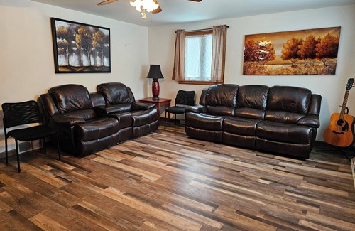 Oneida Casa | NFL Draft, Charming 3-bedrooms 2 full bathrooms 10 miles to Lambeau