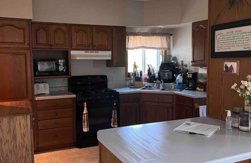 Omro Casa | NFL Draft Rental - 45min drive to Lambeau. 21 West to 41 North, straight shot