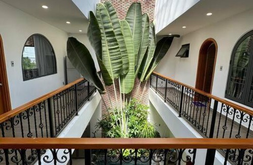 Son Tra Villa | Ngôi nhà có hồ bơi riêng đón tiếp tất cả du khách