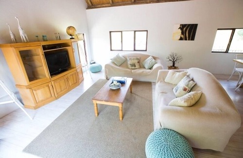 Thorny Bush Game Reserve Otro | Ngama Tented Safari Lodge