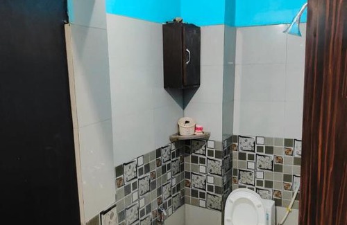 Varanasi Apartamento | NGO Cottage For Family