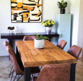 Drummond Apartamento | Nguni Place - a self-catering, modern apartment.
