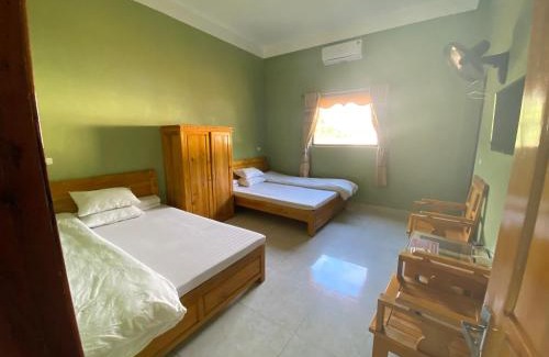 Quan Ba Casa | nhà nghỉ Ngọc Lam