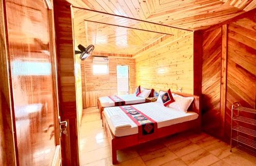 Bac Ha Casa | Nhà sàn Mây Trắng - Nhà sàn mới dựng còn thơm mùi gỗ