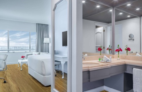 Providencia Hotel | NH Collection Plaza Santiago
