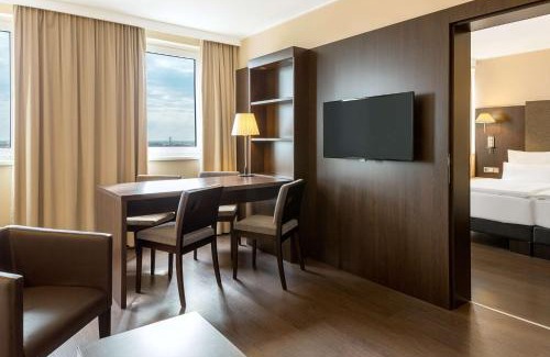 Kaisermuhlen Hotel | NH Danube City