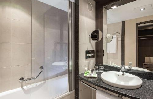 Kaisermuhlen Hotel | NH Danube City
