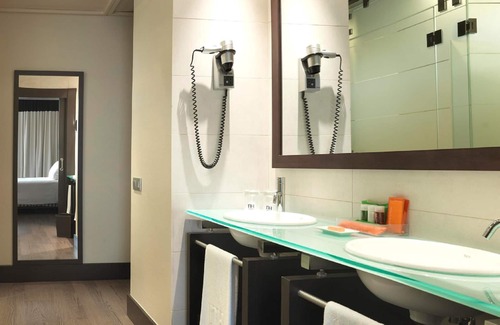 Santa Cruz de Tenerife Hotel | NH Tenerife