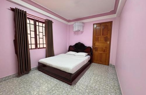 Phuong Hotel | Nhat Quynh Hotel