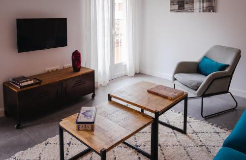 Centro - Sagrario Apartamento | Niños Luchando