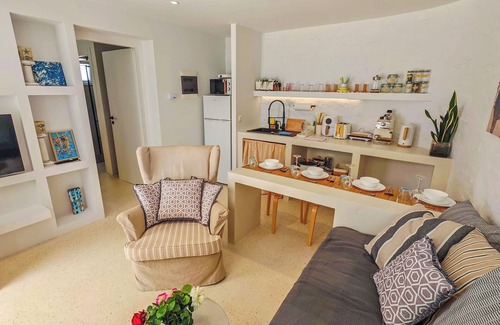 Parasporos Casa | Ni&Gio Sterna 6 Charming 1-bedroom house with AC and WiFi in lovely Paros