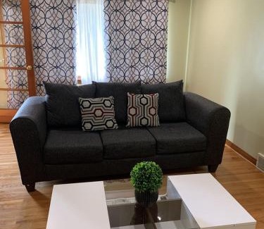 Athol Springs Casa | Niagara Falls Private Brick Vacation Home