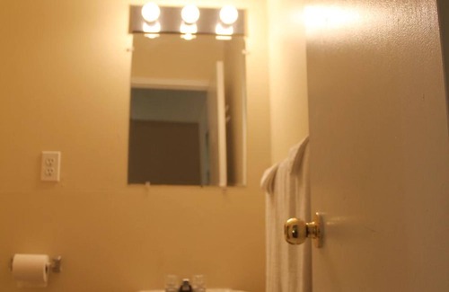 Niagara Falls Hotel | Niagara Inn & Suites