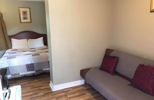 Niagara Falls Hotel | Niagara Inn & Suites
