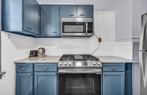 Buffalo Casa | Niagara RiversideView 2King Arcade GameRoom WiFi FreeParkng Office Sleep 10