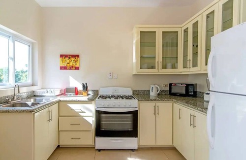 IronShore Estates Apartamento | Nianna Coral Bay Splendid Townhouse- 4