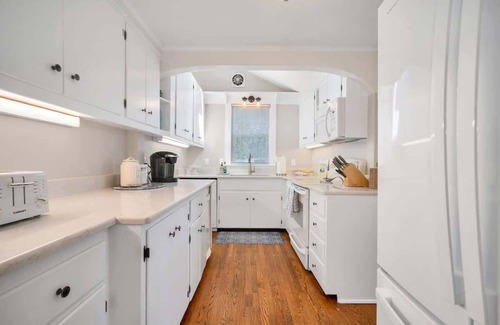 Niantic Casa | Niantic Cove Waterfront Escape: Relax & Unwind