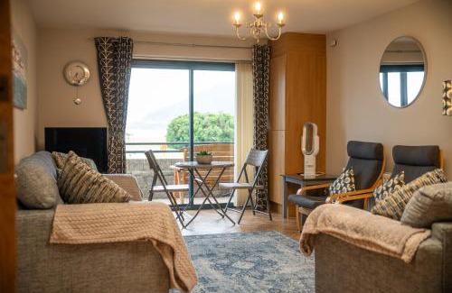 Newcastle Apartamento | NIapartments Coastal retreat with Mountain views