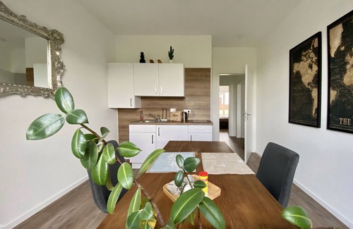 Mechernich Apartamento | Precioso apartamento de 1 dormitorio con cama de resortes y cocina separada