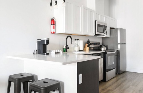 Elizabeth Apartamento | Nice 1BR next to EWR 1563