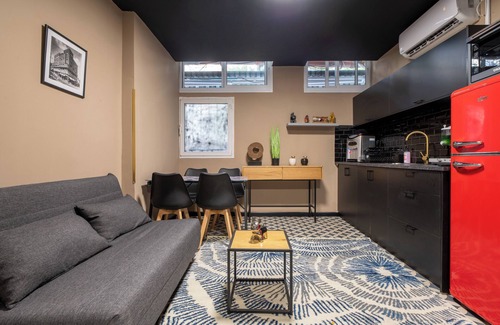 Haifa Apartamento | Nice 2-bedroom apartment with AC in brilliant Haifa