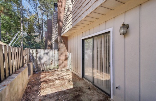 Morrow Casa | Nice 3 Bed townhome with in Morrow conveniently located/Free Wi-Fi !