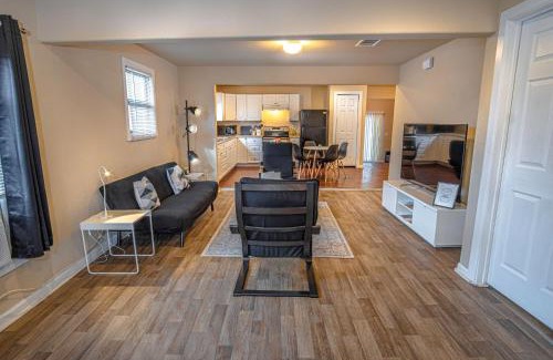 Arena District Casa | Nice 3B 2BA Near Downtown 2 Min AtandT Center