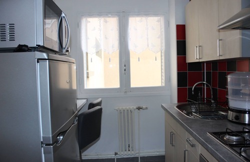 Republique Apartamento | Bonito 48m2 F2 con amplio balcón, cómodo, muy luminoso, clasificado 4 estrellas