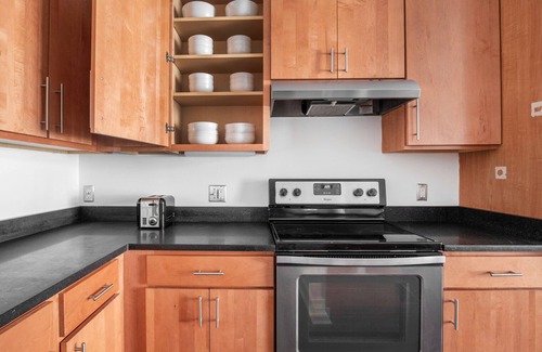Cambridge Apartamento | Nice Alewife 2BR w/ Gym & W/D, nr Shopping & T, by Blueground