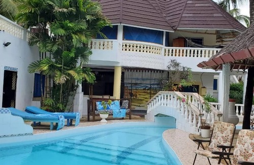 Galu Beach Villa | Nice and Cosy Studio En-suite, Kitchenette, Kenya
