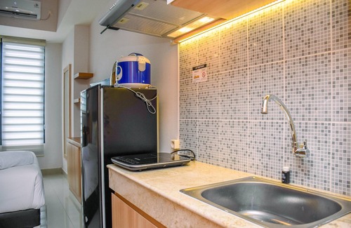 Pondokcina Apartamento | Nice And Cozy Studio At Evenciio Apartment
