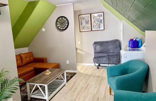 Buffalo Apartamento | Nice and cozy whole house 25min to Niagara falls
