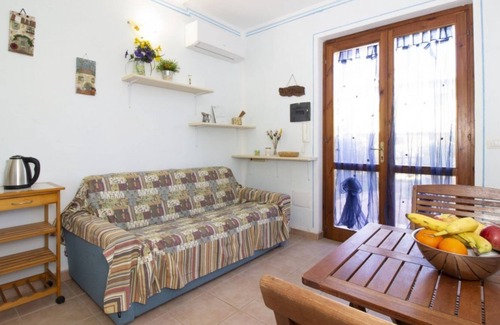 Pirotto Li Frati Apartamento | Bonito y acogedor apartamento x4, ubicado a solo 500m de la playa de Baia delle Mimose.