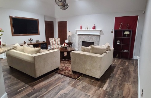 North Central Carrollton Casa | Nice and elegant house ,close to DFW Airport, with fine appliances