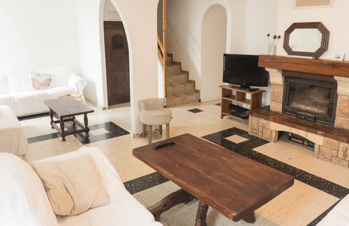 Aigne Casa | Nice and quiet cottage in a vineyard with private pool
