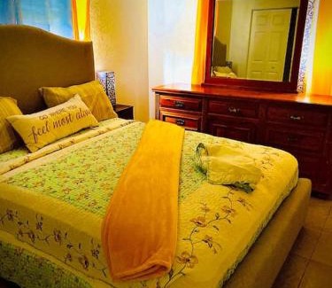 Oakland Park Casa | Nice and Quiet 2 beds 1 bath in Oakland FL