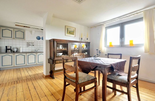 Schwalenberg Apartamento | Acogedor apartamento para 4 personas con WIFI, TV, terraza y aparcamiento