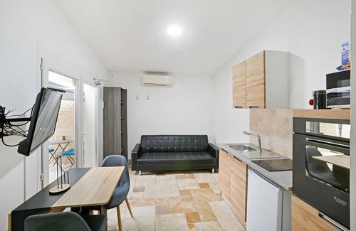 Jonquieres-Saint-Vincent Apartamento | Bonito apartamento en.