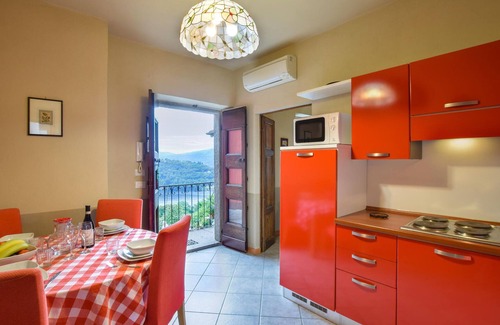 Carcegna Apartamento | Bonito apartamento en Carcegna di Miasino NO