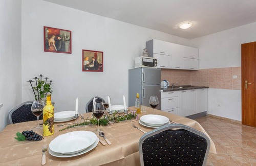 Sveti Vid-Miholjice Apartamento | Bonito apartamento en Sveti.