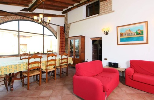 Ponte di Gabbiano Villa | Apartamento en villa con piscina, WIFI, TV, patio, mascotas permitida, aparcamiento, cerca de Siena