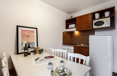 Le Verdon-sur-Mer Apartamento | Bonito apartamento para 8 personas con piscina, WIFI, TV, terraza, mascotas permitida y aparcamiento