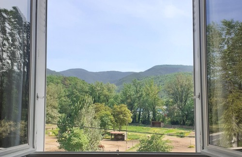 Lamalou-les-Bains Apartamento | Nice apartment 56m², bright, nice view, 9 min from Lamalou center, art and health.