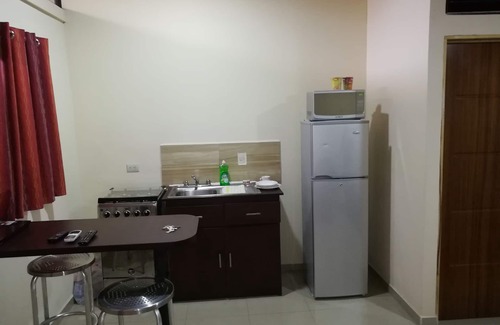Villa Bonita Apartamento | Bonito apartamento a 5 minutos aeropuerto Juan santamaría. Zona segura.