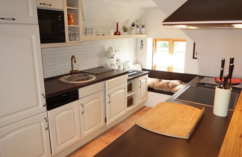 Neugalmsbull Apartamento | Hermoso apartamento con bañera de hidromasaje, WIFI, TV, terraza, mascotas permitida, aparcamiento