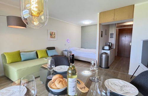 Loffingen Apartamento | Apartamento con piscina, WIFI, TV, balcón, mascotas permitida, vista panorámica, aparcamiento