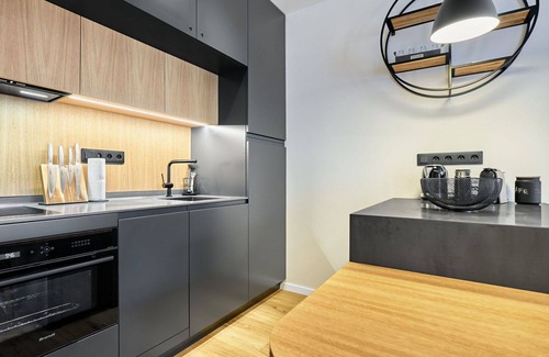 Abertamy Apartamento | Hermoso apartamento para 4 personas con WIFI, A/C, TV, terraza y aparcamiento