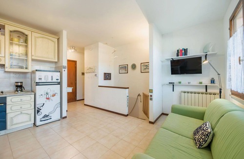 Monterosso al Mare Apartamento | Hermoso apartamento para 4 personas con WIFI, piscina, TV, mascotas permitida y aparcamiento